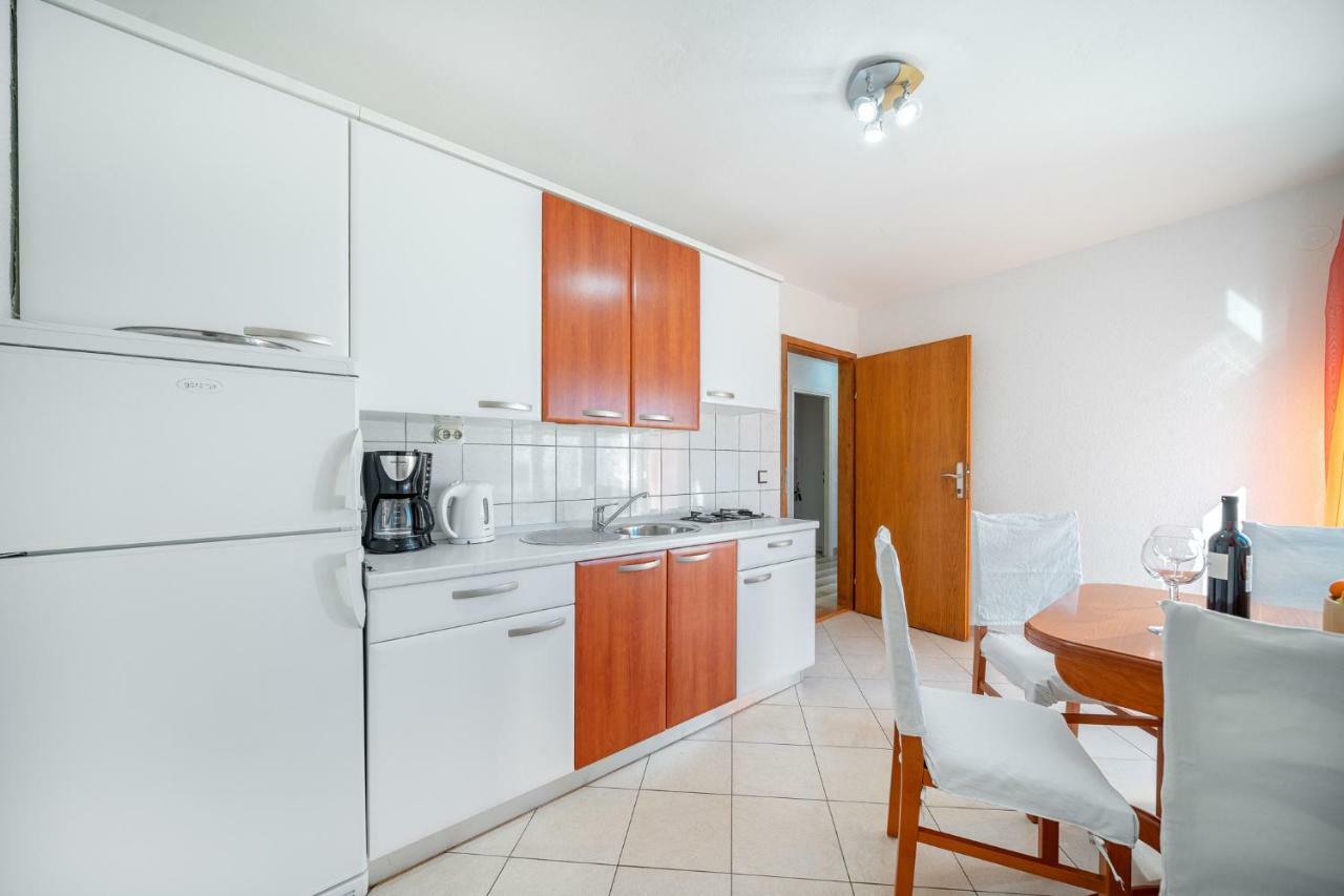 Apartmani Pataca Vodice Luaran gambar