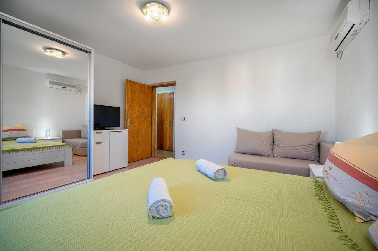 Apartmani Pataca Vodice Luaran gambar